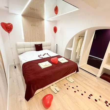 Love Room Climatisee, Spa Et Piece Secrete Gignac (Herault)
