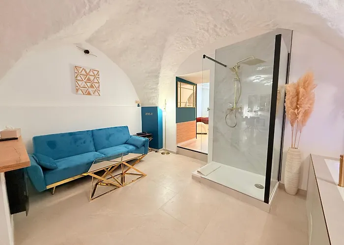 Privative Jacuzzi Sauna - Proche Montpellier アパート *