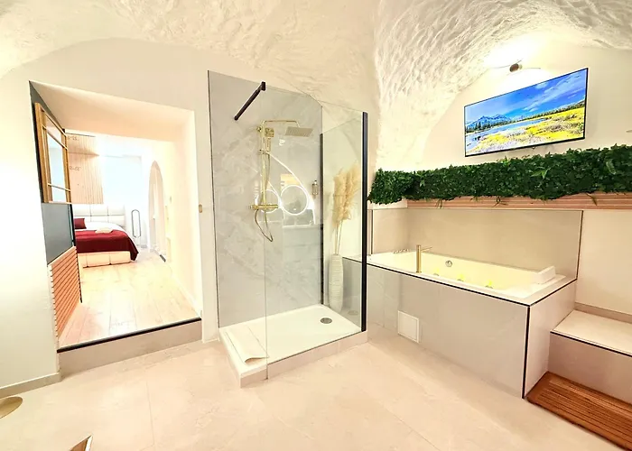 アパート Privative Jacuzzi Sauna - Proche Montpellier ジニャック